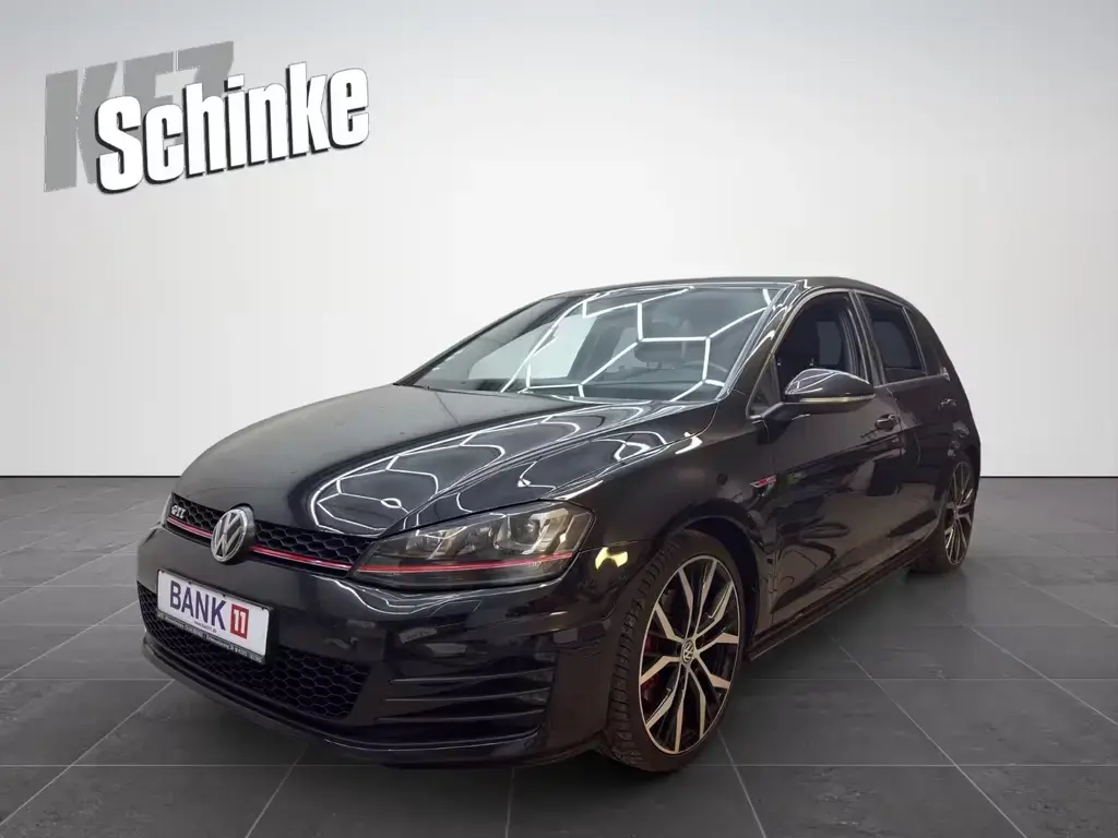 Main__Slider__Photo:Volkswagen Golf VII Lim. GTI BMT 12/2016-1