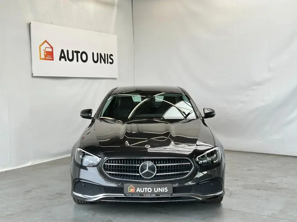 Main__Slider__Photo:Mercedes-Benz E-Class 200 d Aut. | Navi LED | 1.Hand Leder 11/2021-1