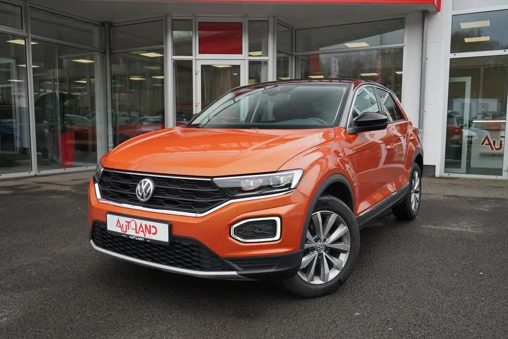 Main__Slider__Photo:Volkswagen T-Roc 1.5 TSI DSG Style LED Standheizung PDC 07/2019-0