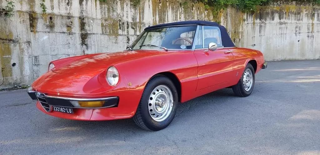 Main__Slider__Photo:Alfa Romeo Spider 1.3 Junior 02/1975-0