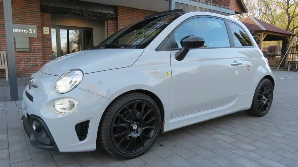 Main__Slider__Photo:Abarth 500 Cabrio 595 C Pista-ABARTH-Sportabgas/KLIMA 11/2020-0