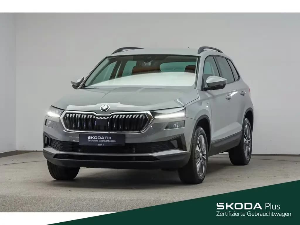 Main__Slider__Photo:Skoda Karoq 1.5 TSI TOUR*LED*KESSY*AHK*KAMERA*PDC*NAVI 08/2022-0