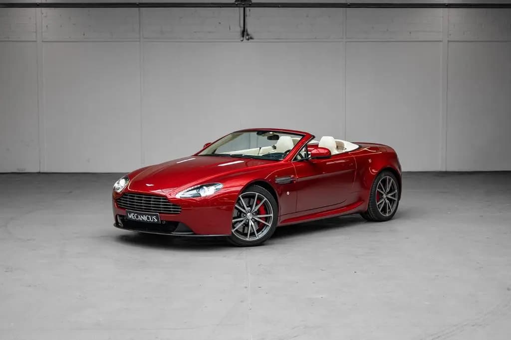 Main__Slider__Photo:Aston Martin V8 Vantage S Roadster *SP10 Chassis/Volcano Red* 04/2013-0