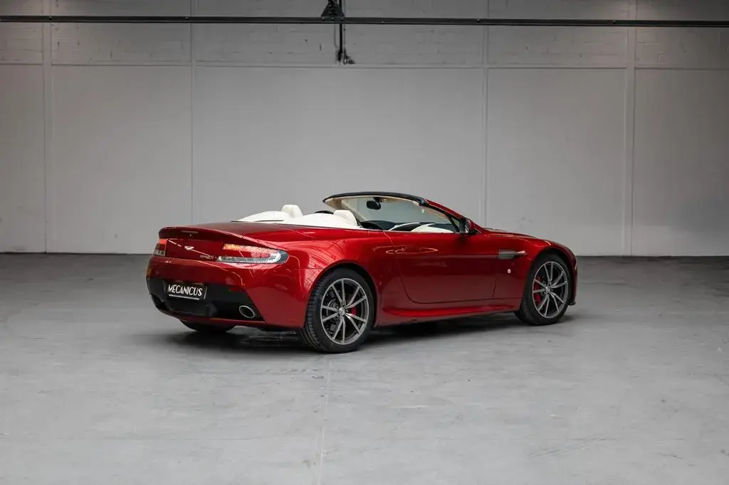 Main__Slider__Photo:Aston Martin V8 Vantage S Roadster *SP10 Chassis/Volcano Red* 04/2013-1