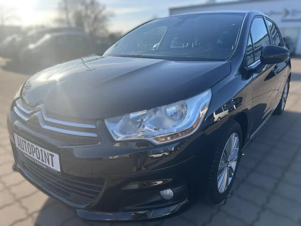 Main__Slider__Photo:Citroën C4 Lim. Tendance 04/2012-0