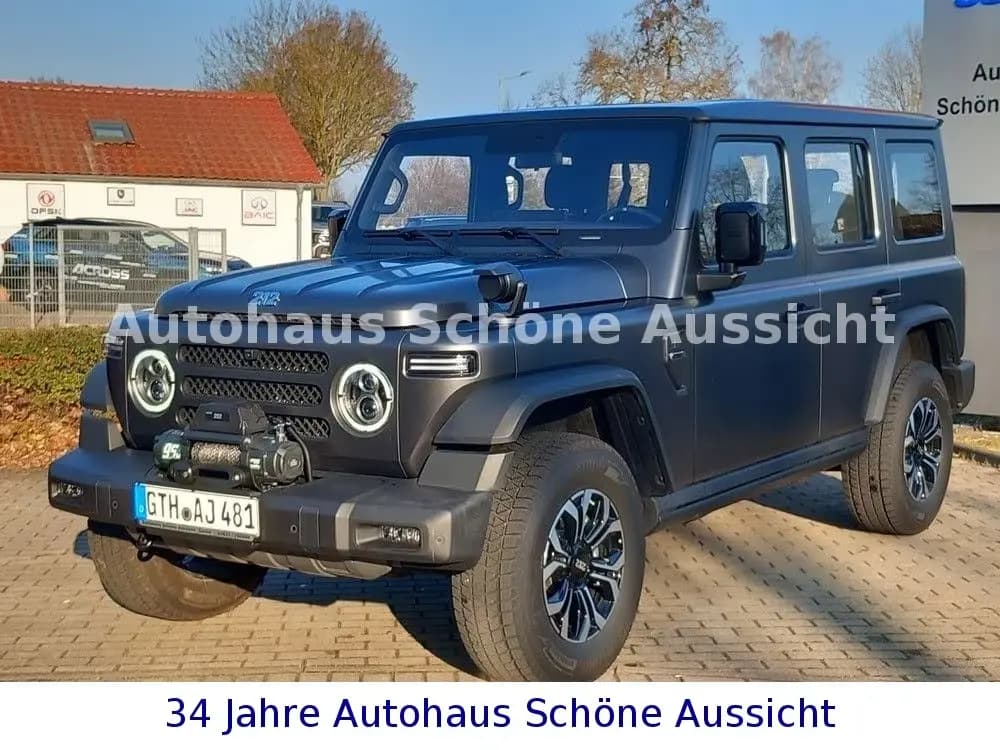 Main__Slider__Photo:BAW 212 Allrad Diesel/Seilwinde/Suchscheinwerfer null-0
