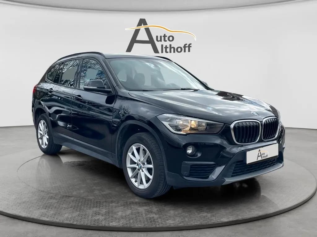Main__Slider__Photo:BMW X1 sDrive 18i Advantage SHZ PDC NAV TEMPO 09/2018-0