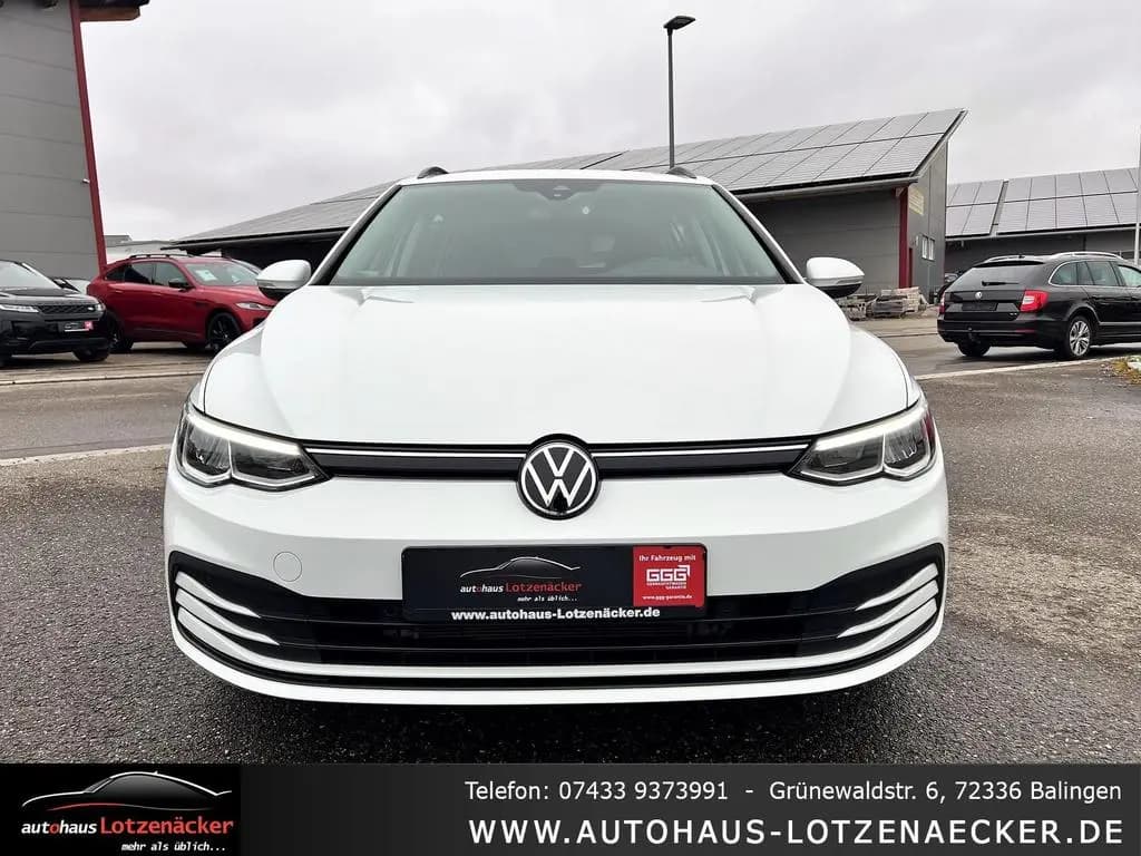 Main__Slider__Photo:Volkswagen Golf VIII Variant Life eTSI ACC|LED|CARPLAY|NAV 08/2022-0