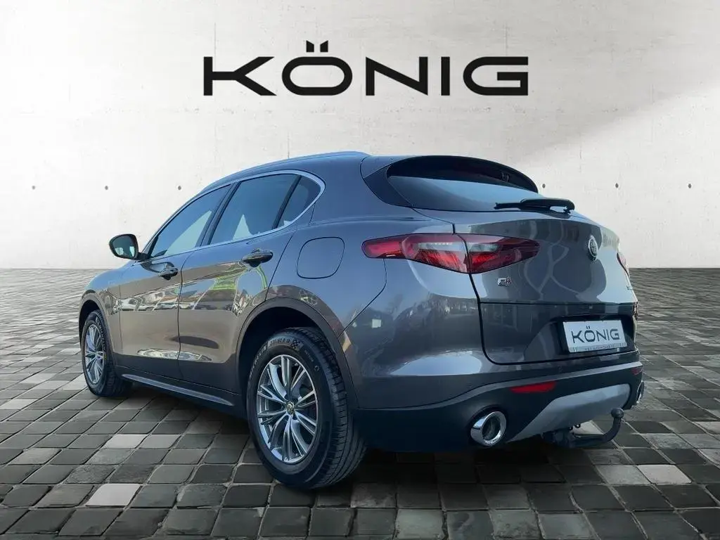 Main__Slider__Photo:Alfa Romeo Stelvio SUPER 2.0 200PS Q4 AT8/Carlplay/AHK 11/2021-1