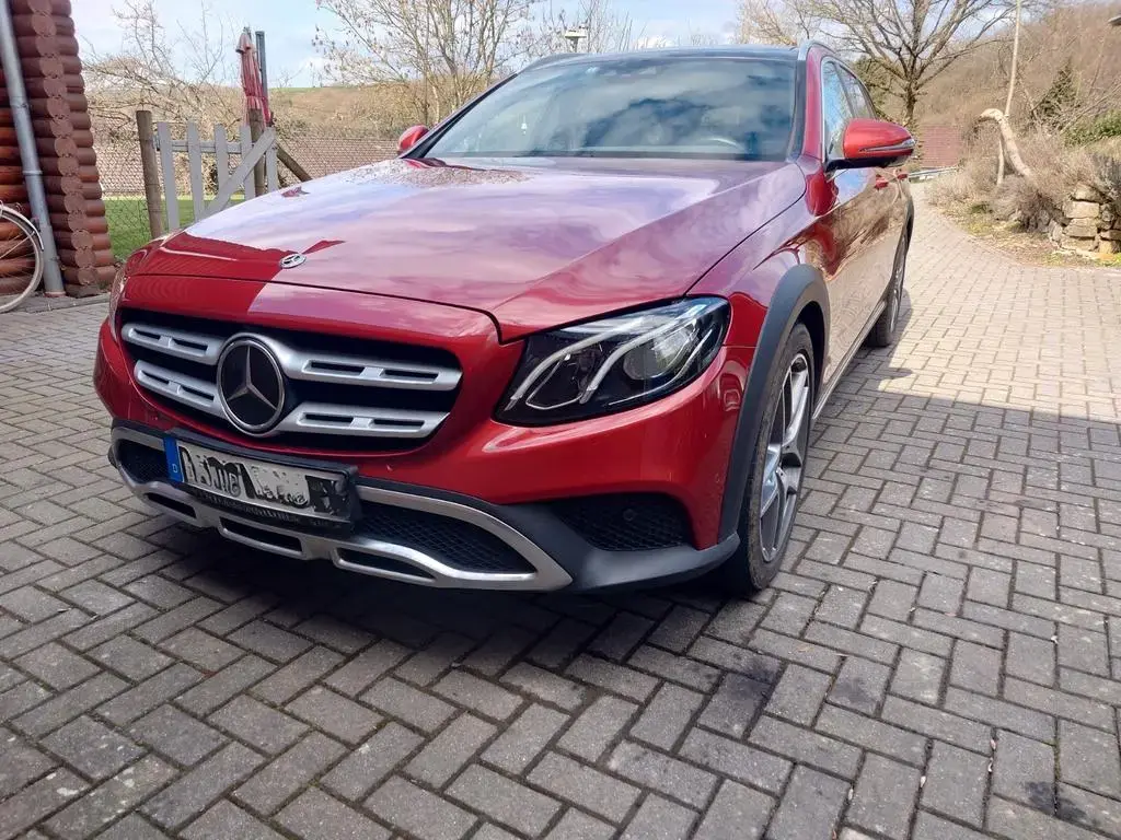Main__Slider__Photo:Mercedes-Benz E-Class 400 d 4MATIC T All-Terrain Autom. All-Terrain 07/2020-1