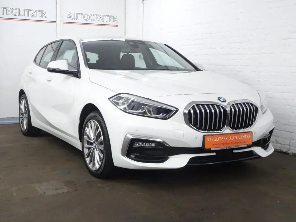 Main__Slider__Photo:BMW 1 Series 118i Luxury Line Nav/LC/HUD/Leder/PDC/LED/Shadow 07/2021-1