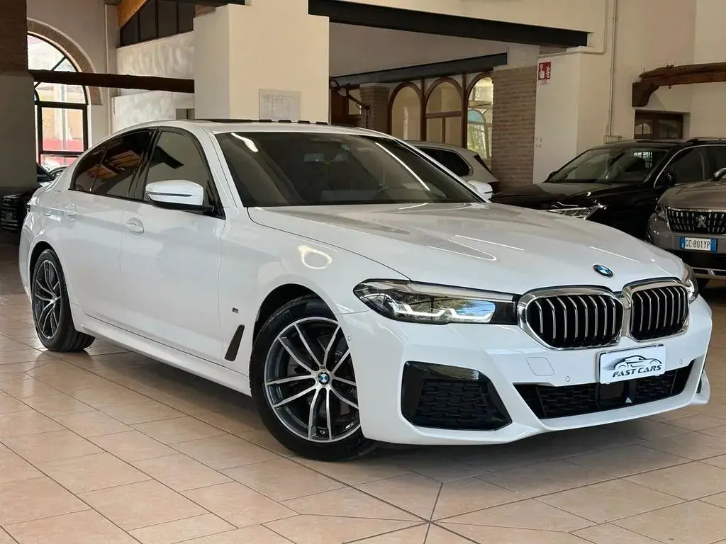 Main__Slider__Photo:BMW 5 Series 520D MHEV BERLINA MSPORT AUTO *TETTO*CARPLAY 01/2022-1