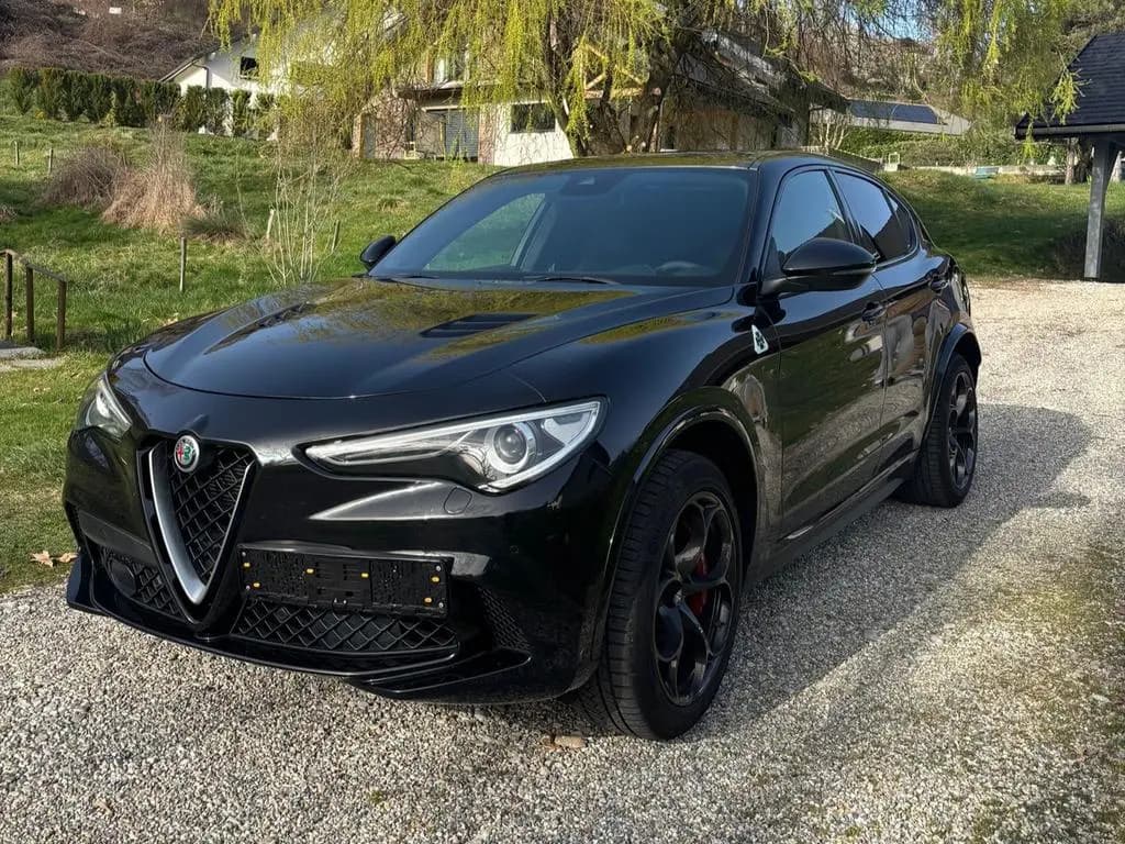 Main__Slider__Photo:Alfa Romeo Stelvio 2.9 V6 Bi-turbo Quadrifoglio Q4 Kamera F 03/2018-0