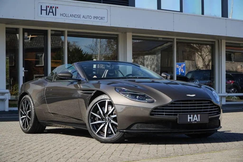 Main__Slider__Photo:Aston Martin DB11 Volante 4.0 V8 Convertible I 511 pk I 07/2021-0