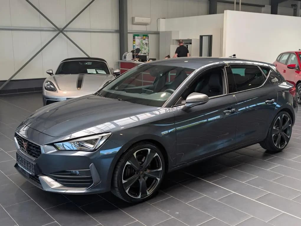 Main__Slider__Photo:Cupra Leon 2.0 TSI DSG VZ 1.Hand 12/2023-0