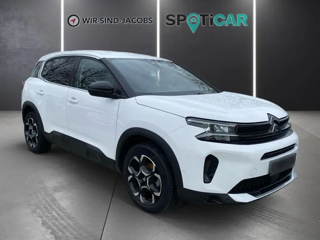 Main__Slider__Photo:Citroën C5 Aircross Hybrid 136 PLUS 02/2024-1
