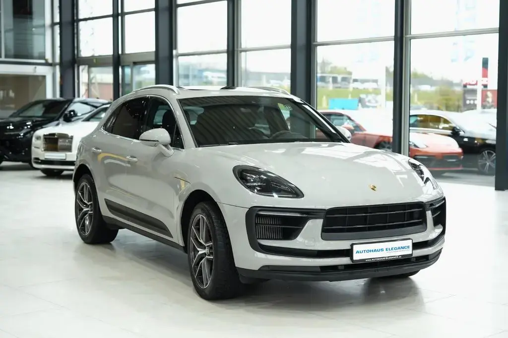 Main__Slider__Photo:Porsche Macan S *SPORT-CHRONO*PANO*SOUND.PACK.+*LED*1.HD 10/2022-1