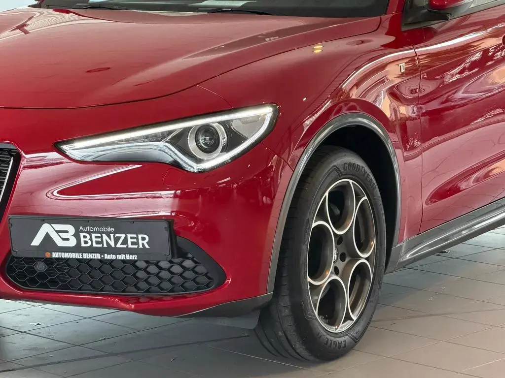 Main__Slider__Photo:Alfa Romeo Stelvio Ti Q4/MEMORY/ACC/NAVI/KAMERA/SHZ/KLIMA 06/2022-1