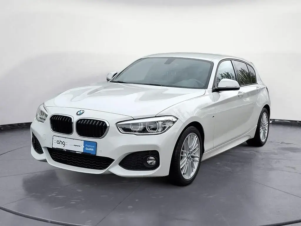 Main__Slider__Photo:BMW 1 Series 120i M Sport Aut. Navi Business Sportsitze PDC 06/2018-1