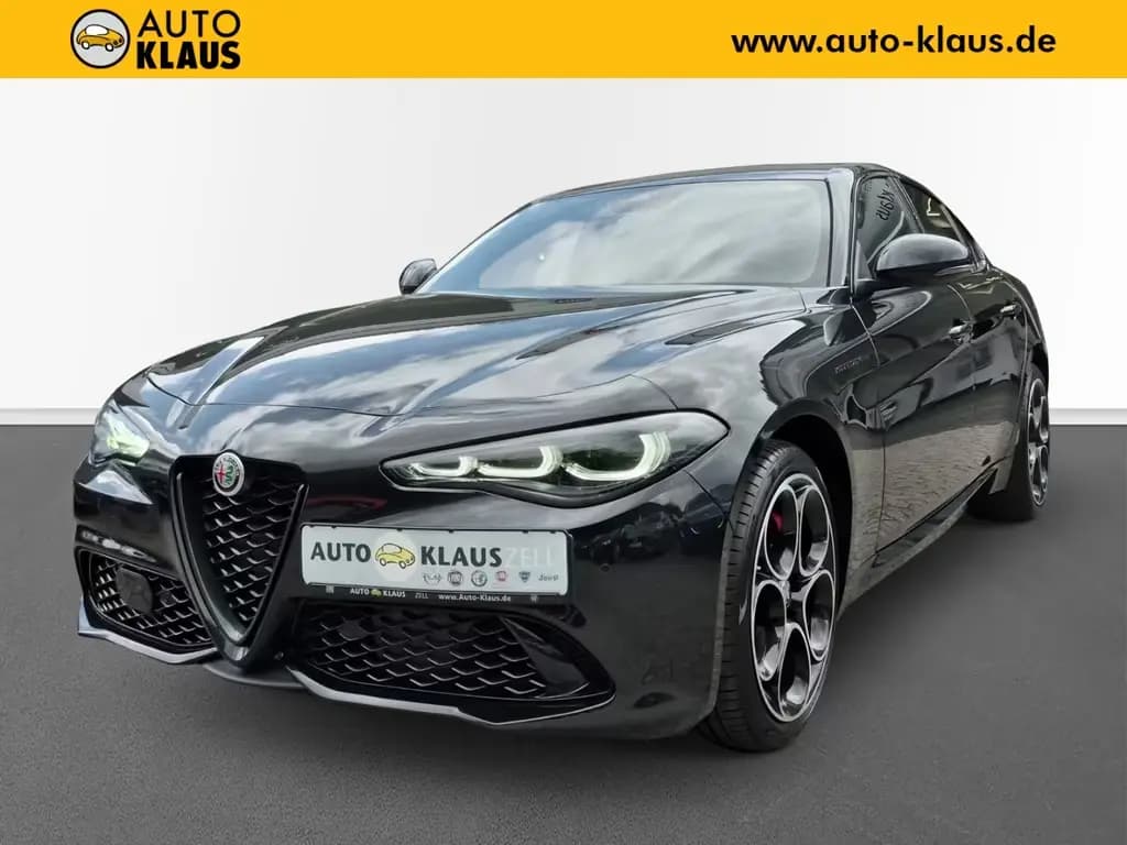 Main__Slider__Photo:Alfa Romeo Giulia Competizione Q4 LED Leder Navi Rückfahrka 04/2023-0