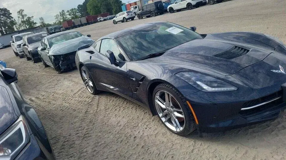 Main__Slider__Photo:Corvette C7 6.2 V8 Z51 Stingray Coupe 2LT 02/2014-1