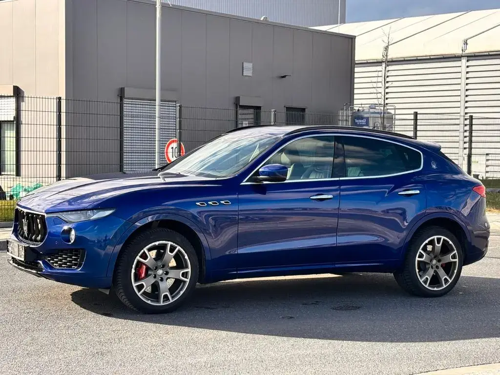 Main__Slider__Photo:Maserati Levante S 12/2016-1