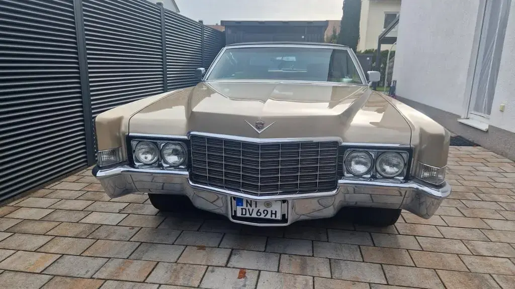 Main__Slider__Photo:Cadillac Deville Sedan 7.7 Liter V8 472 CUI H Kennzeichen 07/1969-1