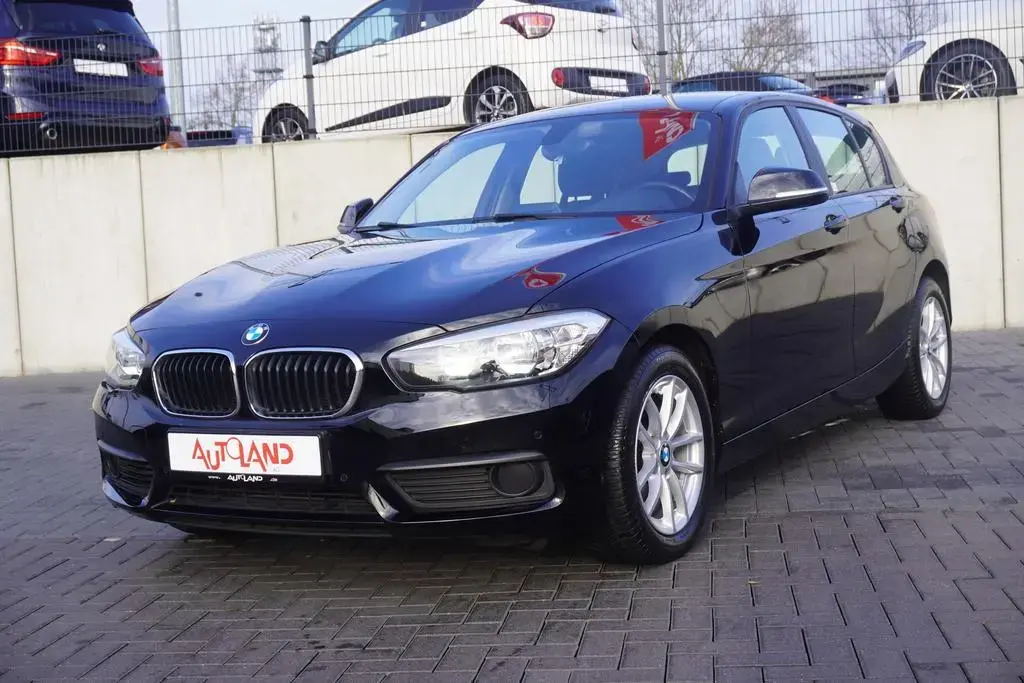 Main__Slider__Photo:BMW 1 Series 118i Advantage Navi Virtual Cockpit Tempomat PDC 09/2018-1