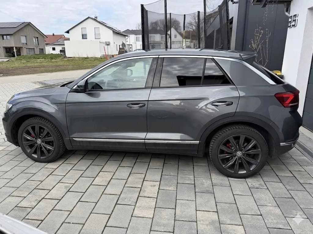 Main__Slider__Photo:Volkswagen T-Roc 1.5 TSI ACT Sport Sport 05/2018-0