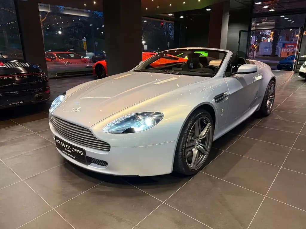 Main__Slider__Photo:Aston Martin V8 Vantage Roadster N400*118 of 240 Nordschleife 05/2008-0