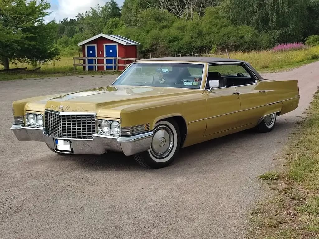 Main__Slider__Photo:Cadillac Sedan Deville 02/1970-0