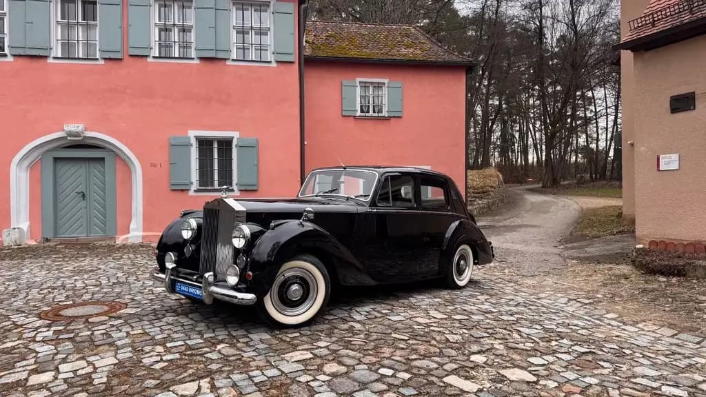 Main__Slider__Photo:Rolls-Royce Silver Dawn 07/1954-0