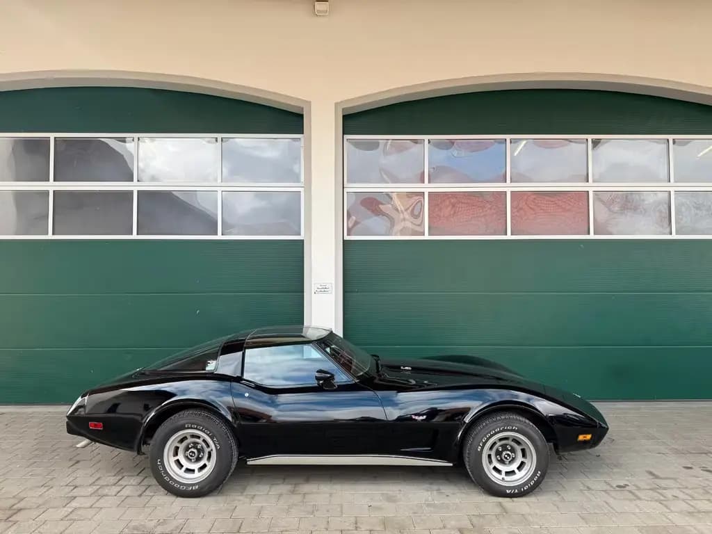 Main__Slider__Photo:Corvette C3 L82 high performance 07/1979-0