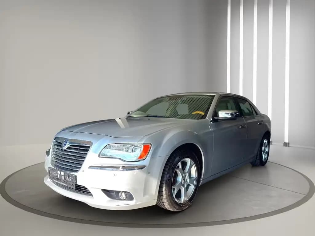 Main__Slider__Photo:Lancia Thema 3.0 V6 CRD*LEDER/BEIGE*SITZKLIMA/NAVI* 03/2013-0