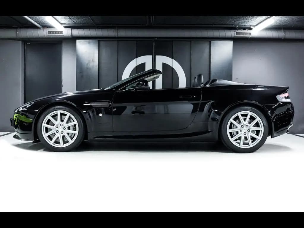 Main__Slider__Photo:Aston Martin V8 Vantage VANTAGE ROADSTER 4.7 436°MANUAL°NAVI° 03/2014-0