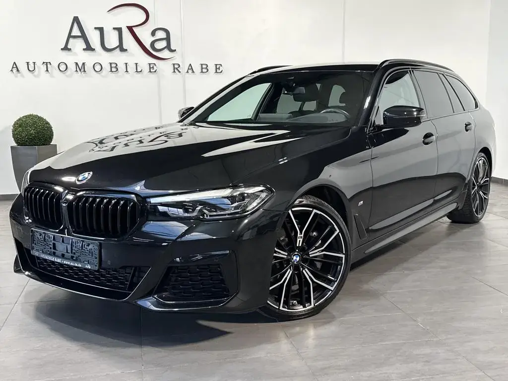 Main__Slider__Photo:BMW 5 Series 530i Touring xDrive M-Sport NAV+LED+AHK+HUD+H&K 11/2022-1