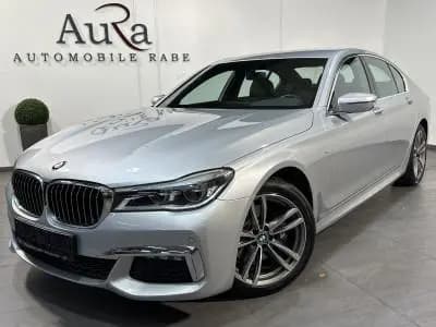 Main__Slider__Photo:BMW 7 Series 740i M-Sport NAV+LED+SHZ+HiFi+KAMERA+2Hd+WLAN+PP 02/2016-0