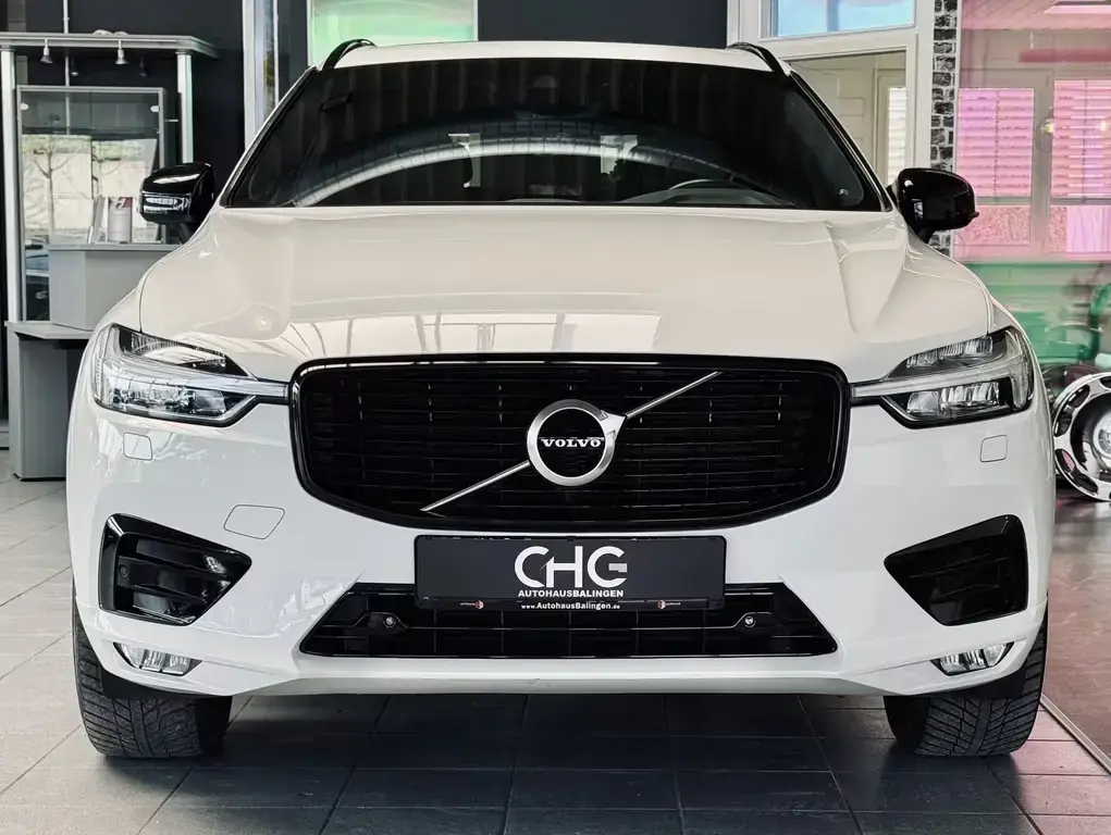 Main__Slider__Photo:Volvo XC60 R Design|PANO|KAMERA|LED|ASSISTENZ+|SHZ| 06/2020-1
