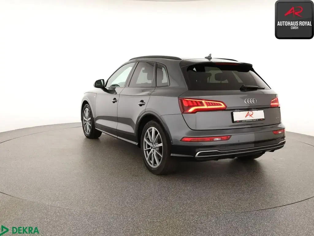 Main__Slider__Photo:Audi Q5 45 TFSI 3x S Line MATRIX,LUFT,HUD,360GRAD,SH 06/2019-1