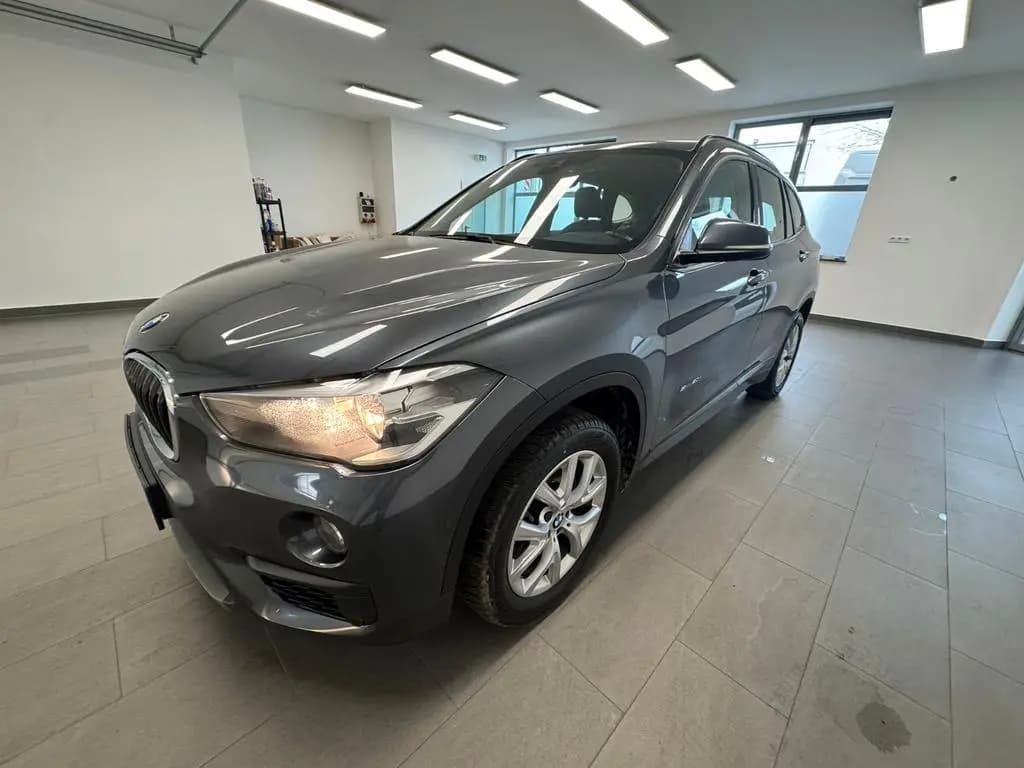 Main__Slider__Photo:BMW X1 sDrive 20 i *Automatik*Leder*Navi* 02/2018-0