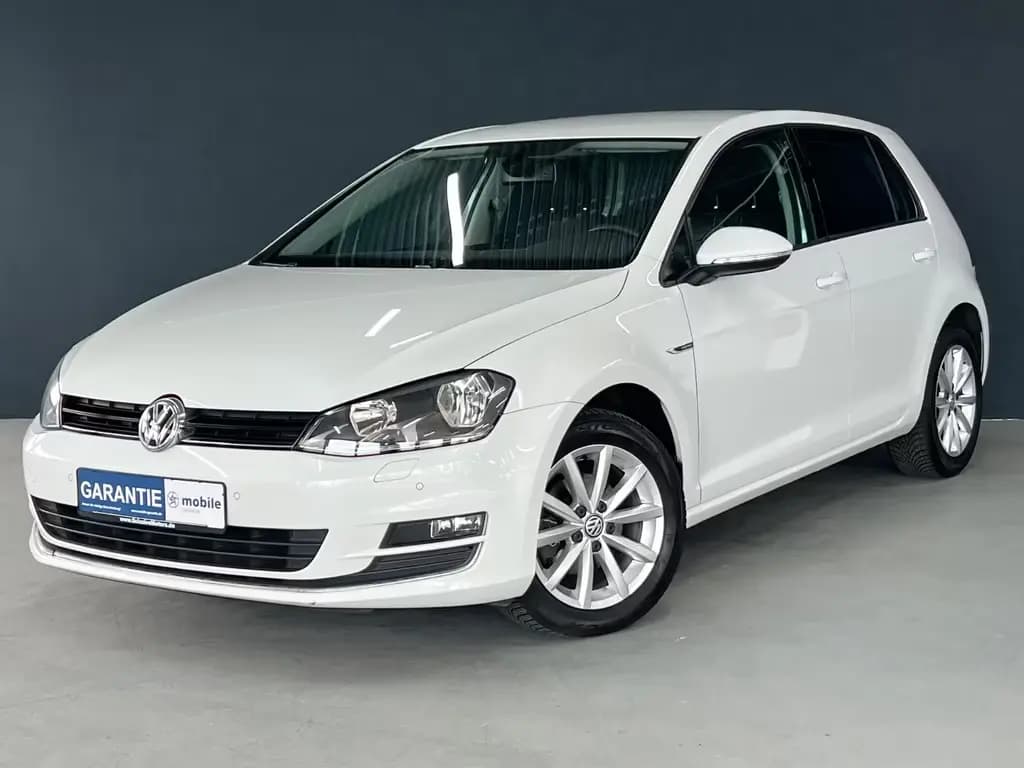 Main__Slider__Photo:Volkswagen Golf VII Lim. Lounge Aut. Standheizung SHZ PDC 01/2016-0