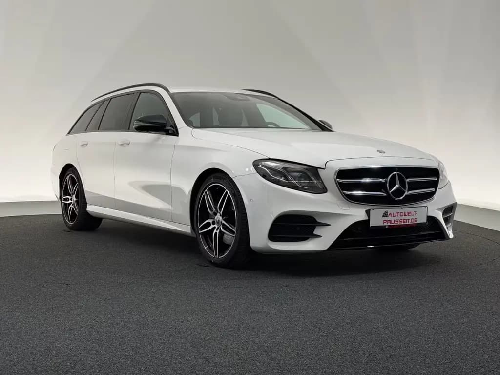 Main__Slider__Photo:Mercedes-Benz E 220 d *AMG LINE*NIGHT-MULTIBEAM-360°-AHK-MEMORY 05/2019-0