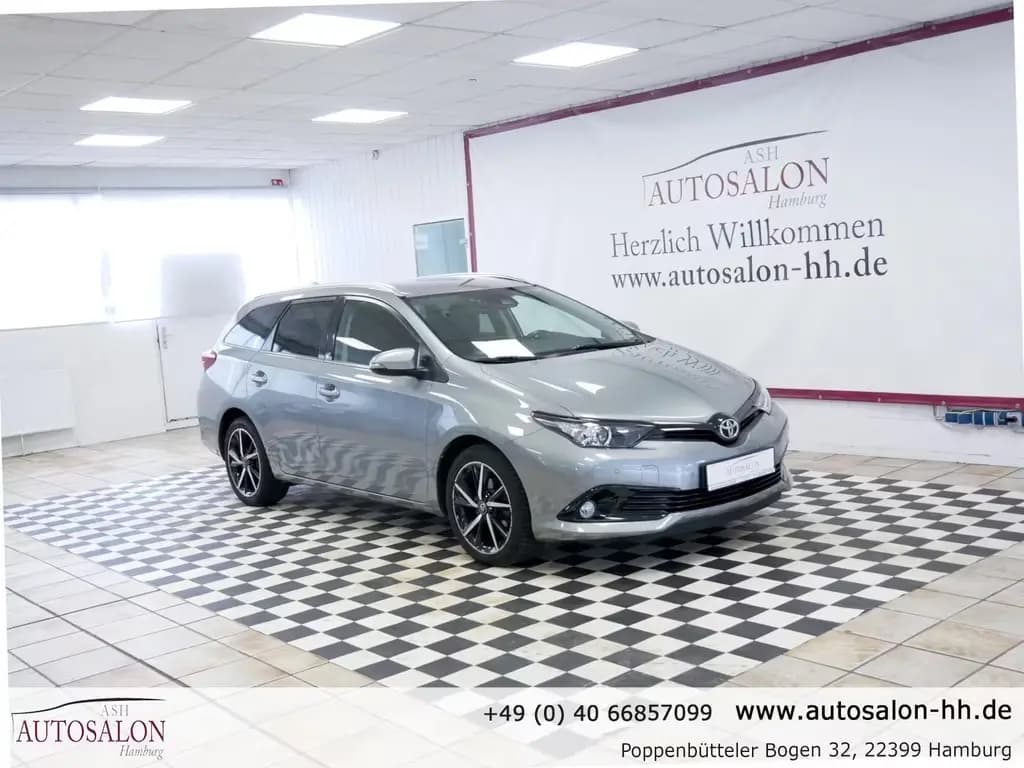Main__Slider__Photo:Toyota Auris Touring Sports Team D*2Vorb*Toyot. Service 10/2018-0