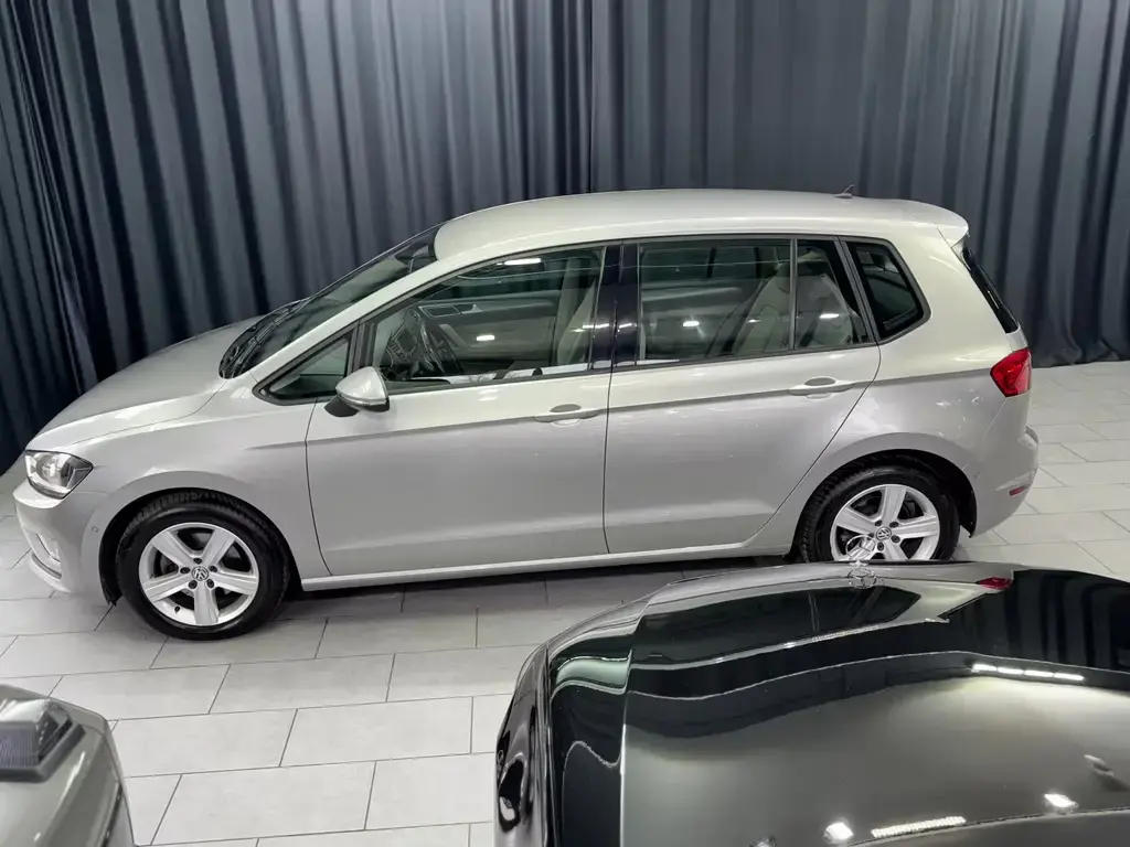 Main__Slider__Photo:Volkswagen Golf Sportsvan VII Comfortline|PDC|AUTOMATIK|NAV 05/2016-1