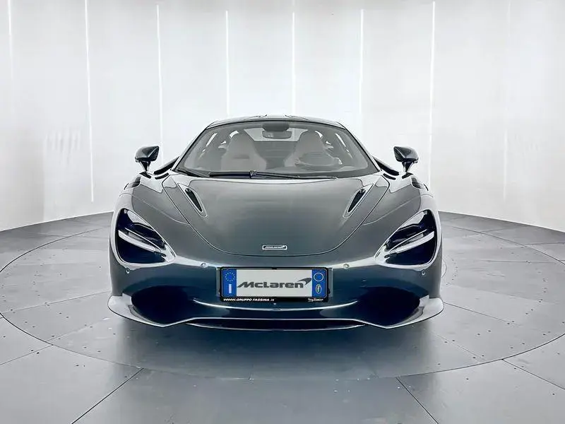 Main__Slider__Photo:McLaren 750S Coupe - McLaren Milano 03/2025-1