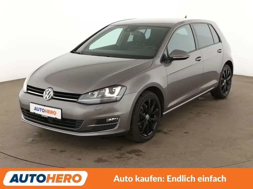 Main__Slider__Photo:Volkswagen Golf VII 1.4 TSI Highline BMTAut. *NAVI*BI-XENON 10/2015-0
