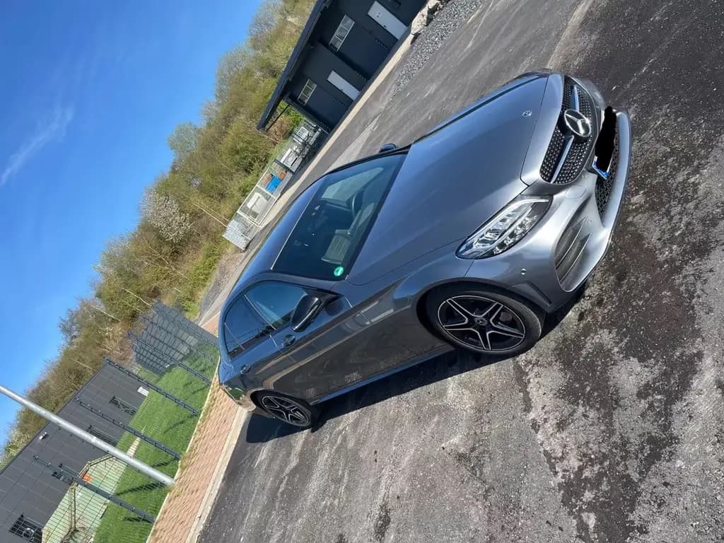 Main__Slider__Photo:Mercedes-Benz C-Class 180 AMG Line 02/2019-0