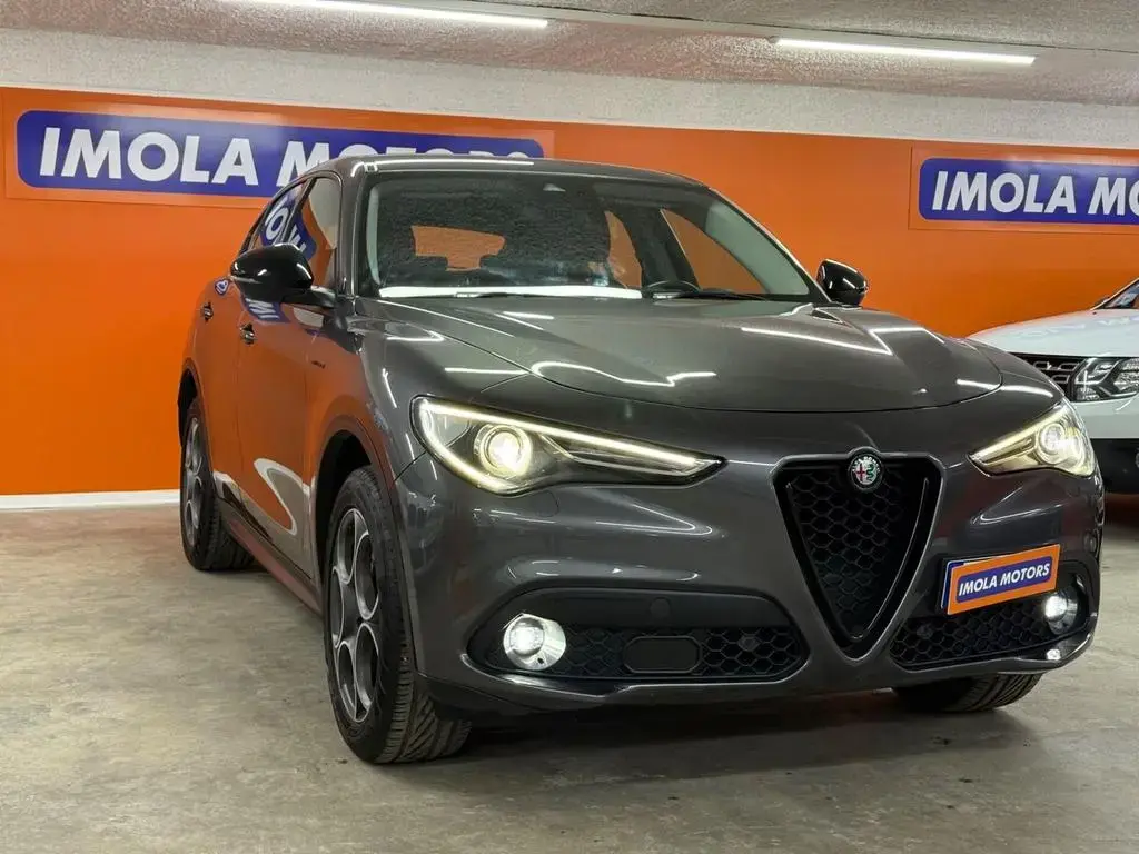 Main__Slider__Photo:Alfa Romeo Stelvio 2.2 Turbodiesel 180 CV AT8 Q4 11/2017-1