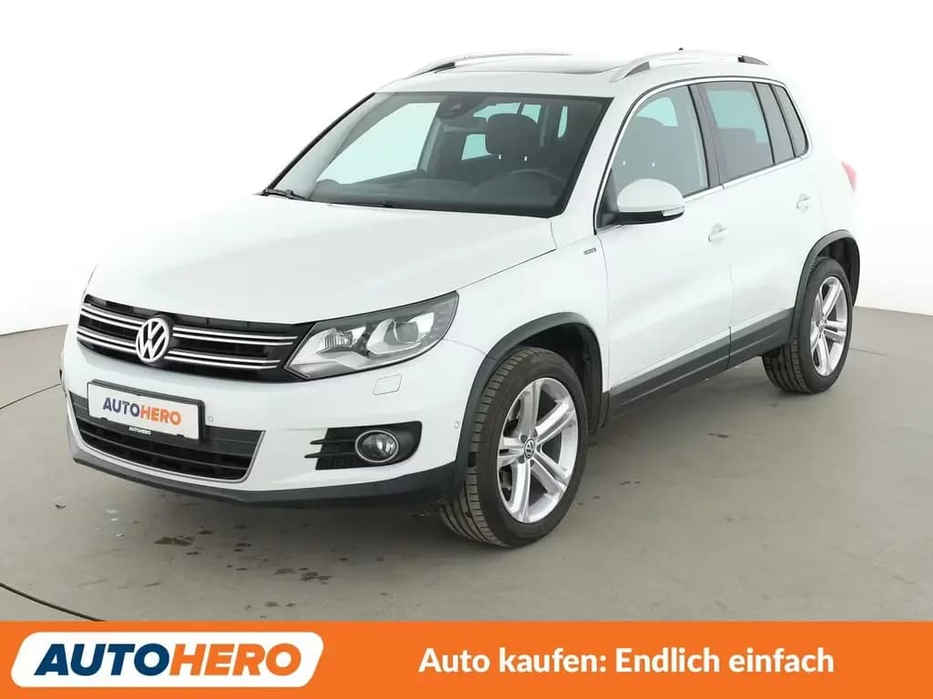 Main__Slider__Photo:Volkswagen Tiguan 1.4 TSI Lounge Sport & Style BMT Aut.*NAV 04/2016-0