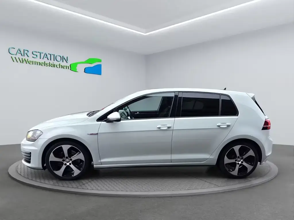 Main__Slider__Photo:Volkswagen Golf VII GTI -Unfallfrei- Top Zustand! 05/2016-1